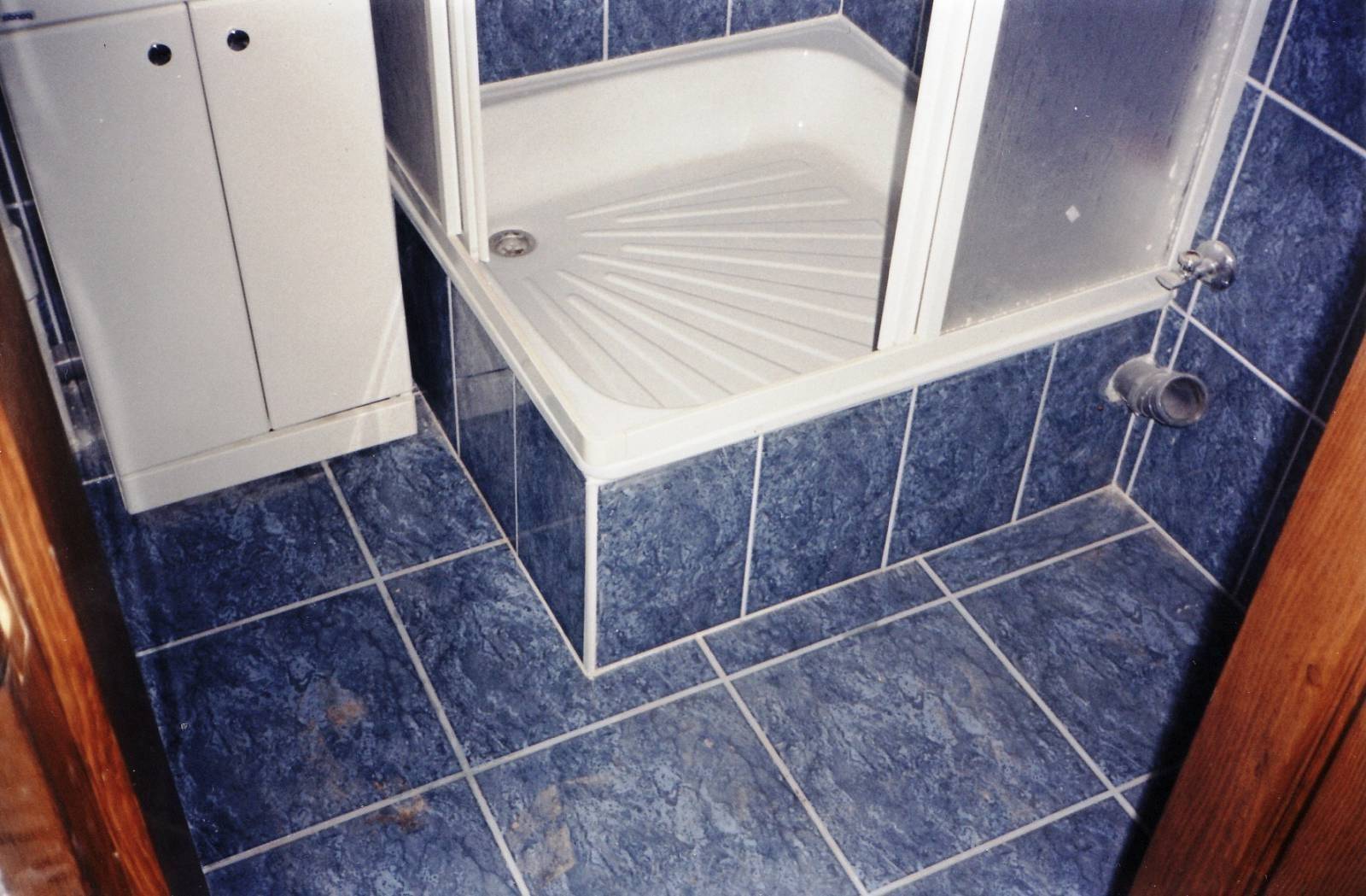 Дизайн-проект ванной комнаты с душевым уголком – примеры, фото