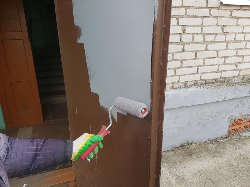 Покраска двери с порошковым напылением