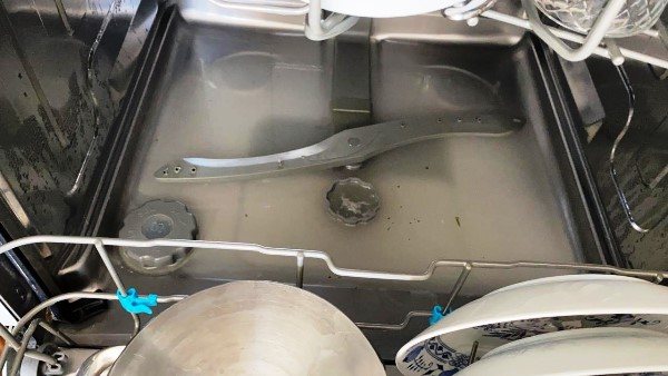 Почему посудомоечная машина не сливает воду? как проверить слив посудомоечной машины?