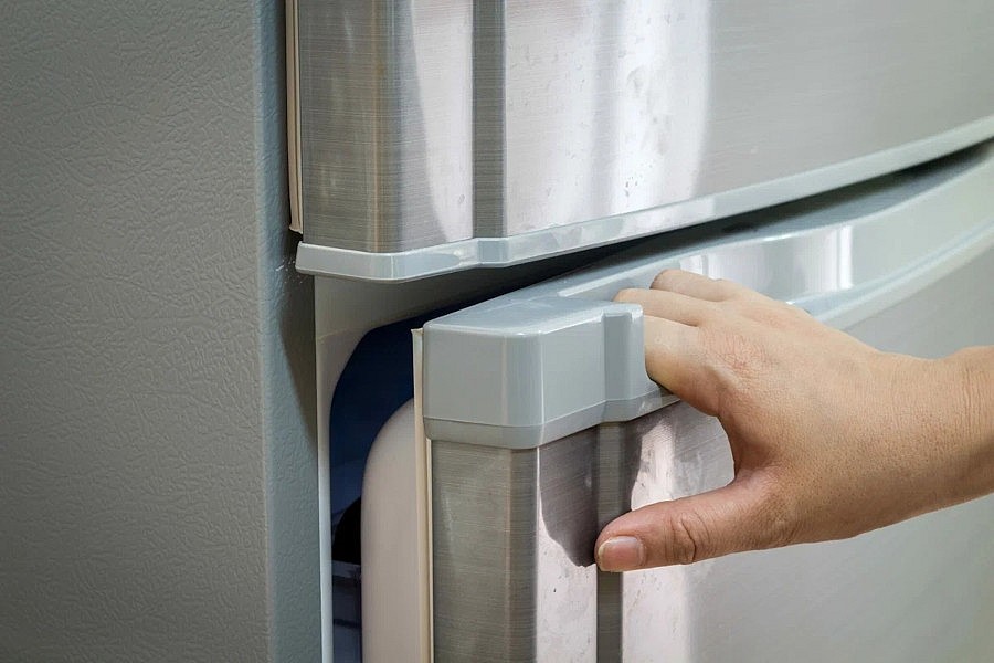 Инструкция как выбрать и поменять уплотнитель на холодильнике